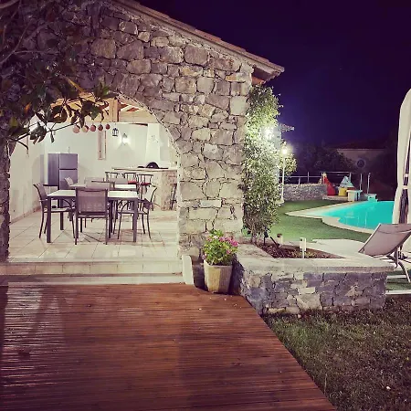 Holiday home Lou Pic Au Loup De Charme Cazevieille