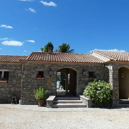 Holiday home Lou Pic Au Loup De Charme